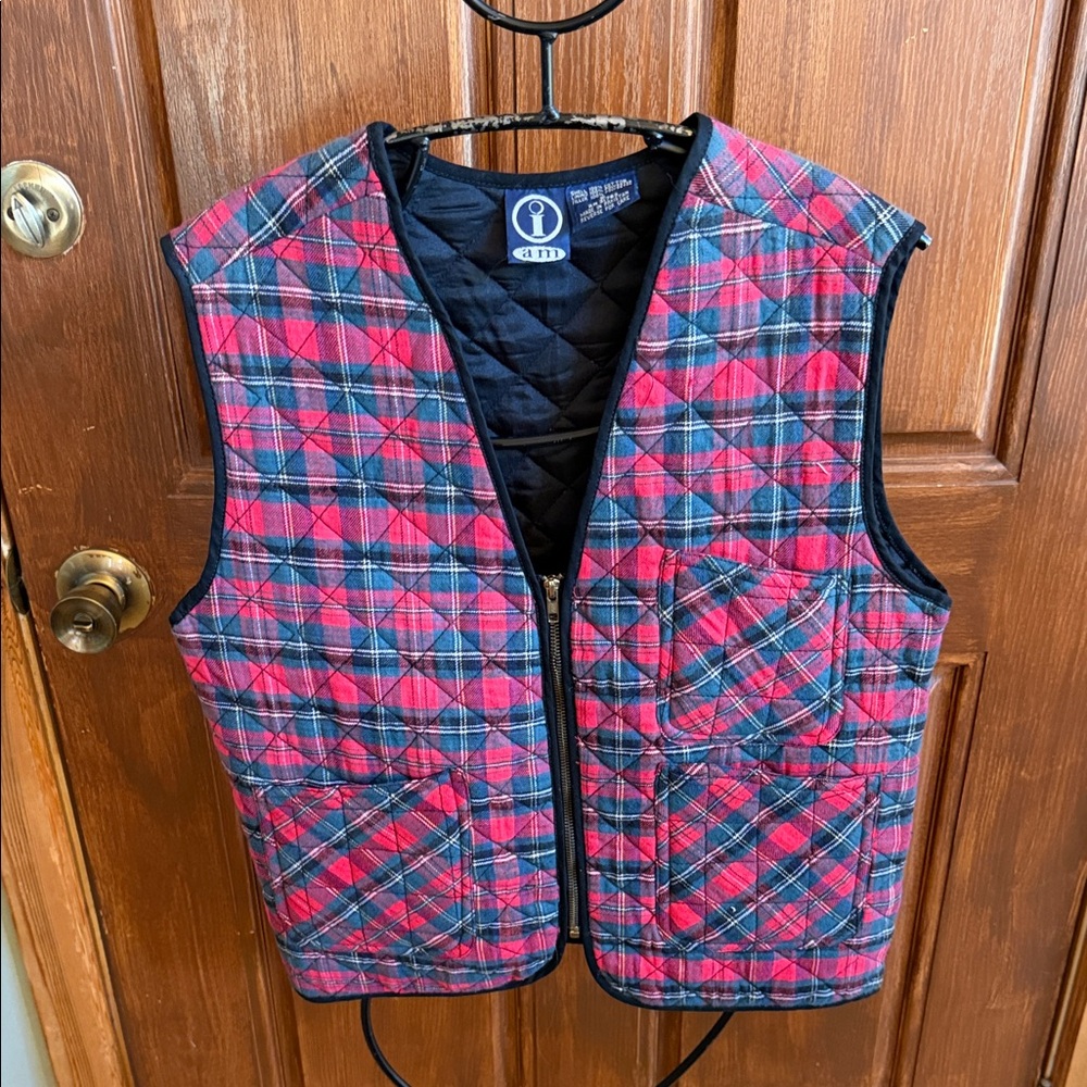I AM Vintage Quilted Red Plaid Full Zip‎ 3 Pockets Pakistan Sz S (L) Vest